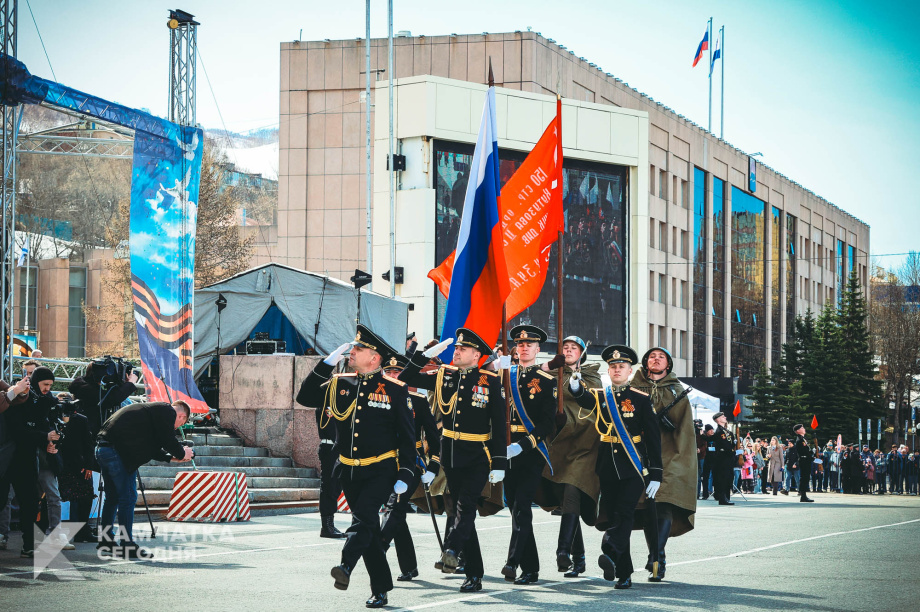 В Петропавловске-Камчатском прошёл военный парад (фоторепортаж). Фото: Игорь Сафончик / ИА «Камчатка». Фотография 36