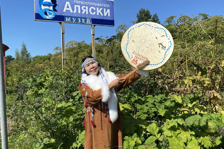 Представители Камчатки почтили память капитан-командора Чирикова на его малой родине. 