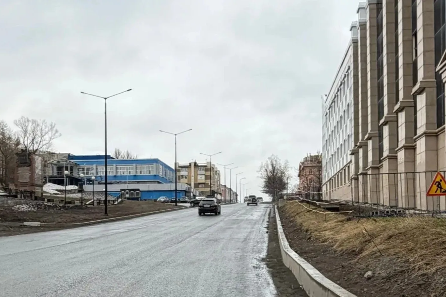 Пешеходов предупредили об изменении маршрута движения из-за ремонта улицы Ленинской. Фото: администрация ПКГО. Фотография 1