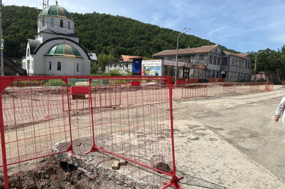 В столице Камчатки заменили трубы 50-х годов на новые. kamgov.ru. Фотография 3