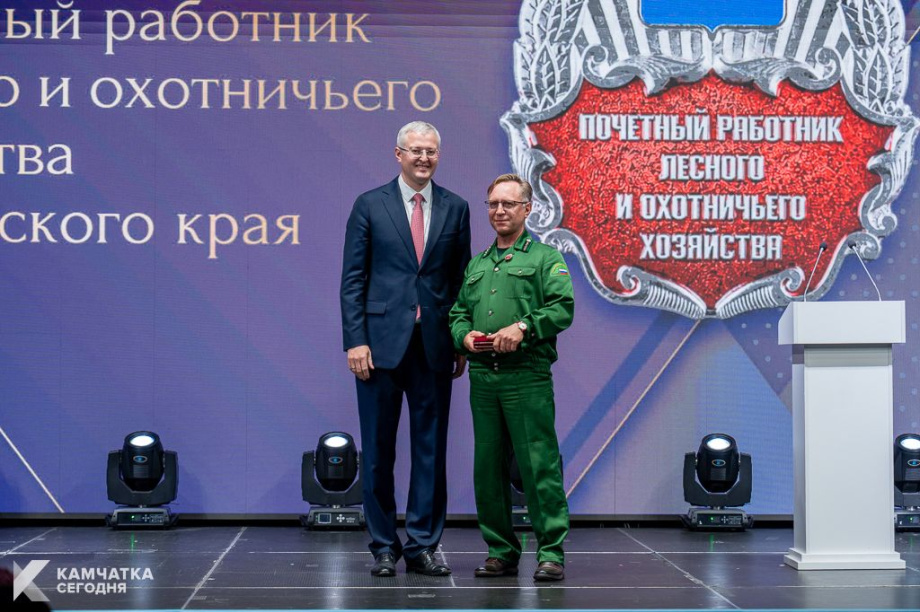 В Камчатском крае торжественно отметили 19-летие со дня образования региона. . Фотография 25