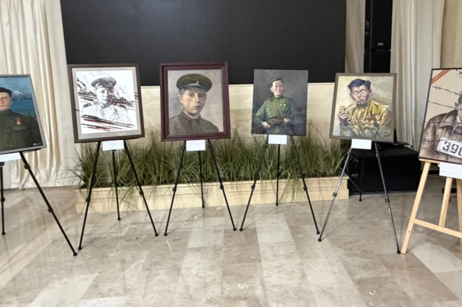 Камчатская художница представила работу на выставке портретов героев Великой Отечественной в Москве . Фото: Олеся Ситникова. Фотография 3
