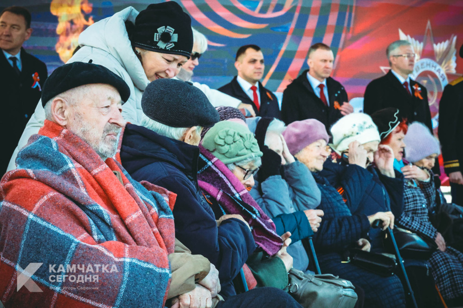 В Петропавловске-Камчатском прошёл военный парад (фоторепортаж). Фото: Игорь Сафончик / ИА «Камчатка». Фотография 13