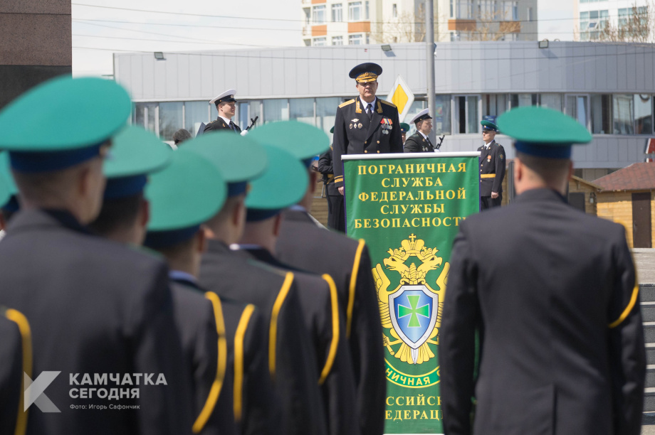 Камчатка чествует своих героев в День пограничника. Фото: «Камчатка Сегодня» \ Игорь Сафончик. Фотография 17